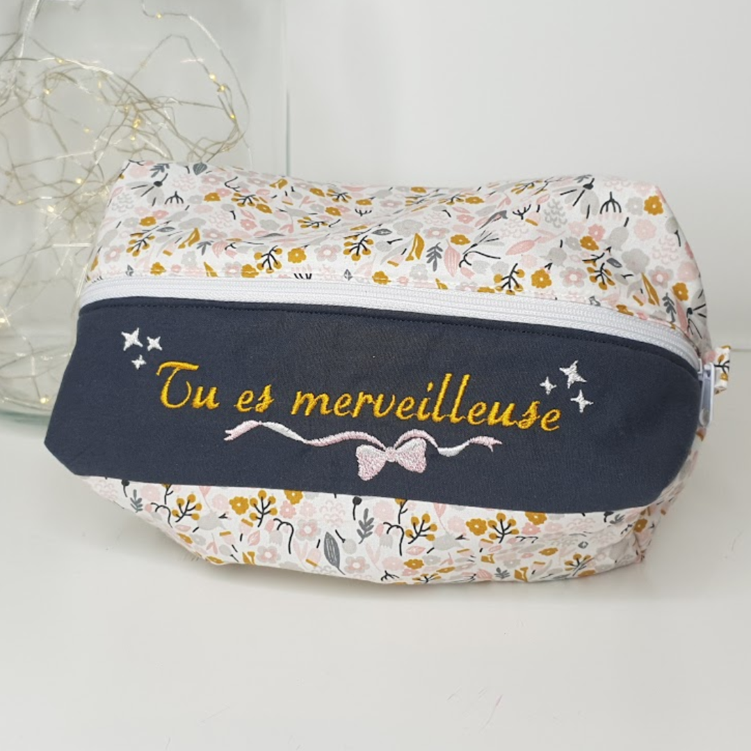 Trousse à maquillage matelassée